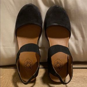 Hocus Pocus Black wedges Sz 7